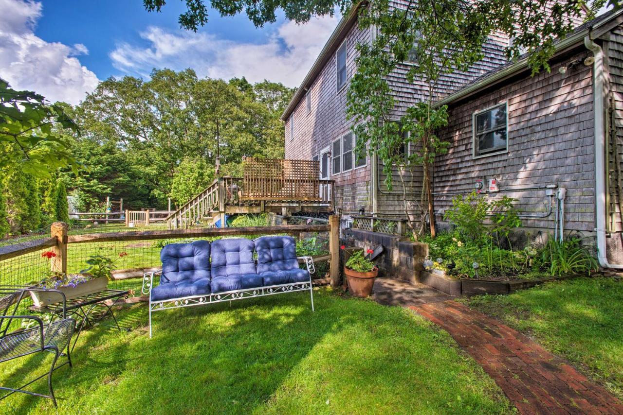 Marthas Vineyard Apt About 1 Mile To Inkwell Beach! أوك بلوفس المظهر الخارجي الصورة